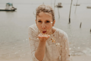 « On n’a pas le choix de mettre sa vie en pause » : maman aidante, elle fait de son expérience une force pour les autres